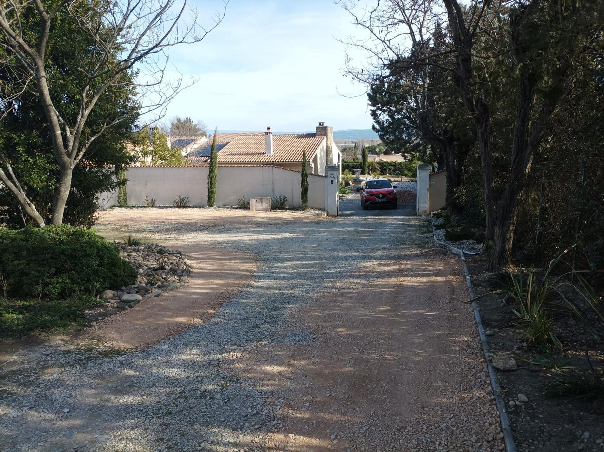 Studio"Le Petit Jas" Chateauneuf-de-Gadagne Exterior photo